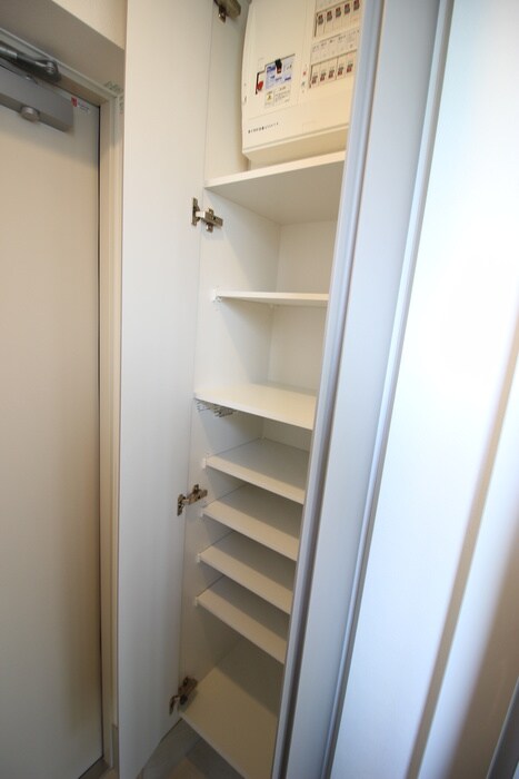 物件内観写真15　(靴箱)