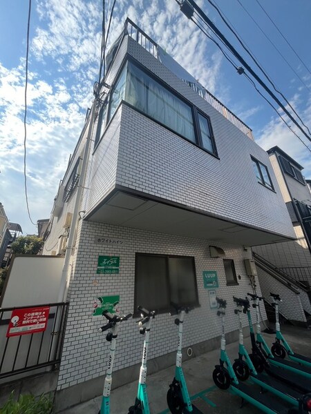 ホワイトハイツ外観写真