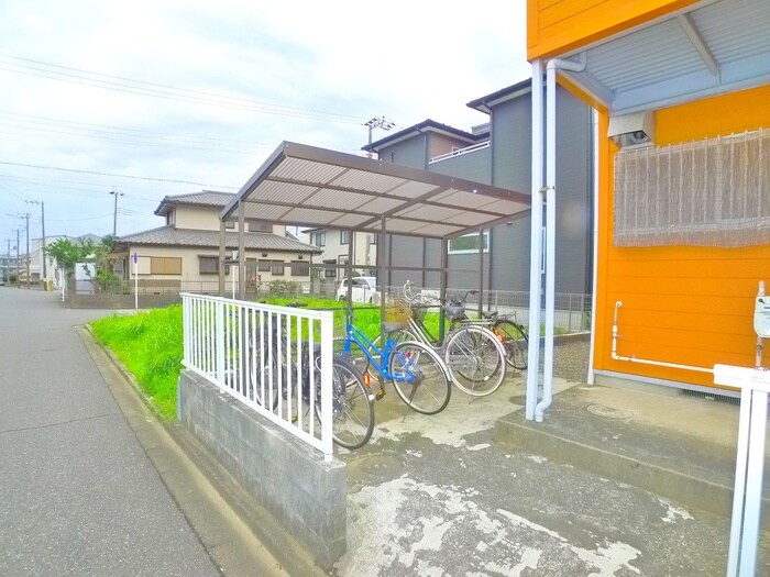 物件外観写真5　(駐輪場)