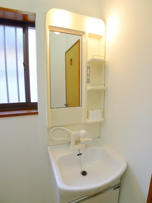 物件内観写真9　(洗面)