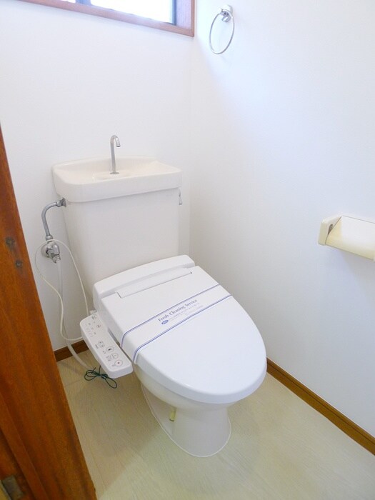 物件内観写真13　(トイレ)