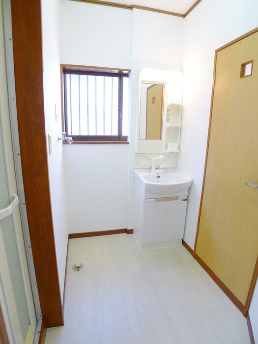 物件内観写真15　(洗濯機置場)