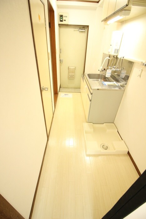 物件内観写真18　(廊下)