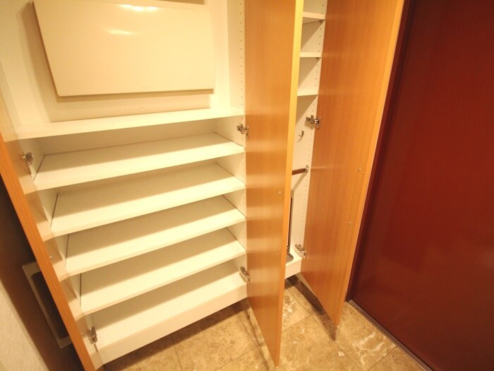 物件内観写真14　(靴箱)