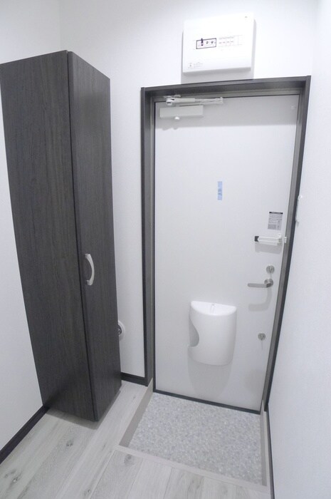 物件内観写真17　(玄関)