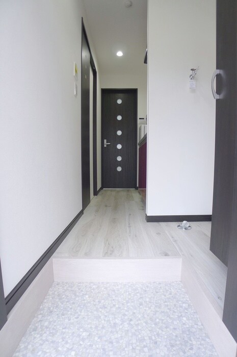 物件内観写真18　(廊下)