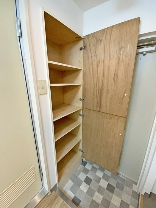 物件内観写真12　(靴箱)