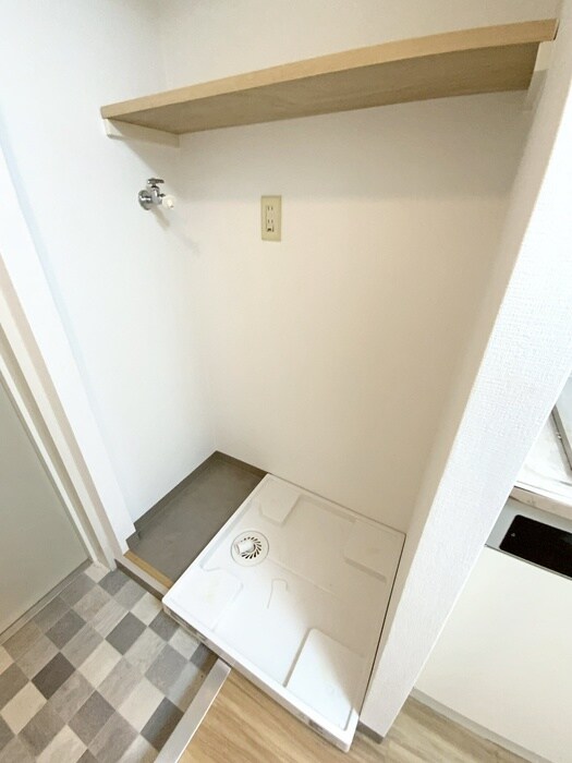 物件内観写真15　(洗濯機置場)