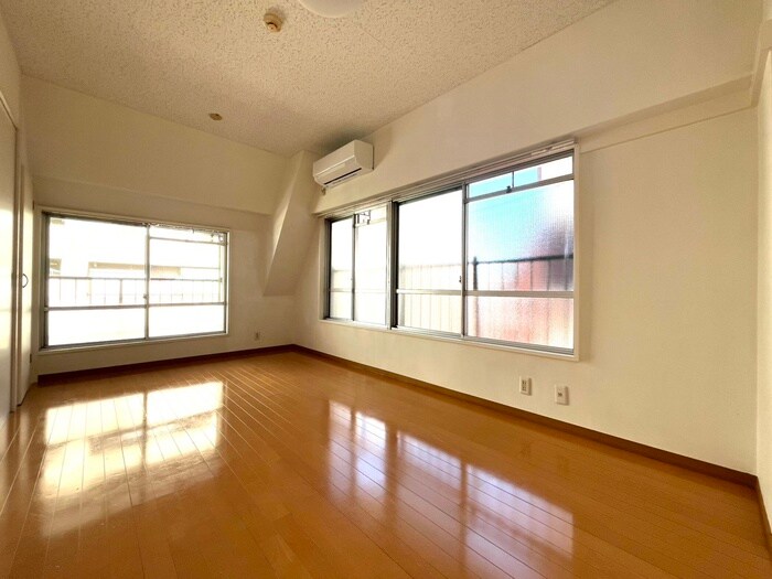 物件内観写真7　(居室)