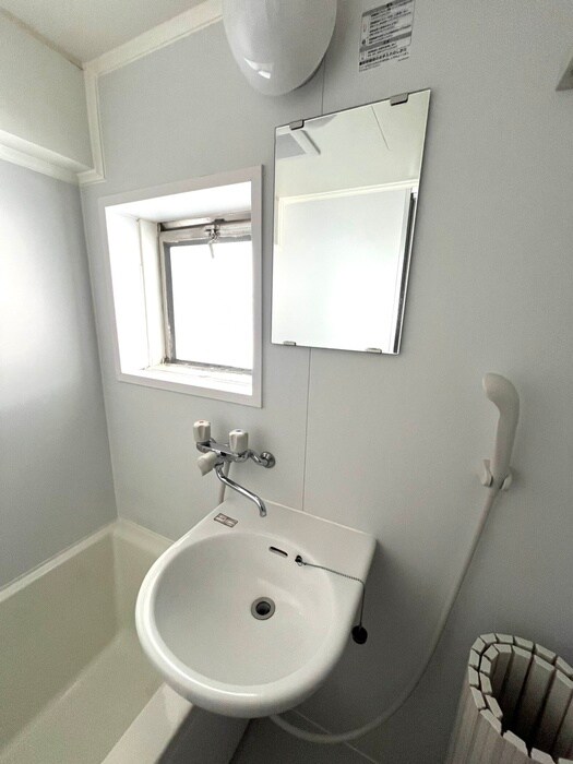 物件内観写真13　(洗面)