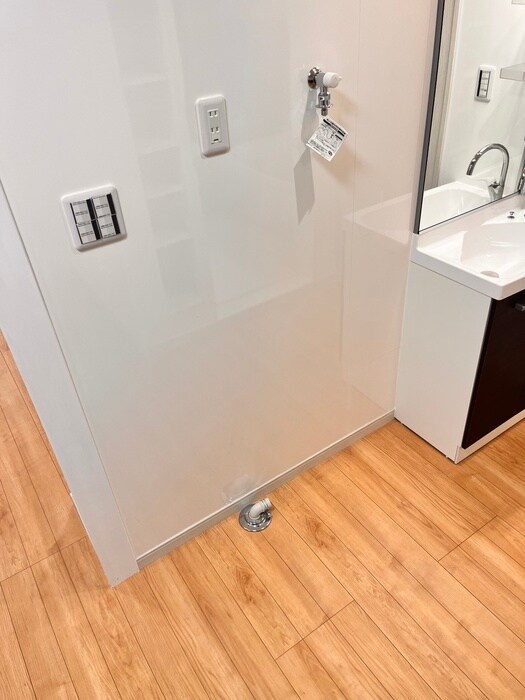 物件内観写真15　(洗濯機置場)