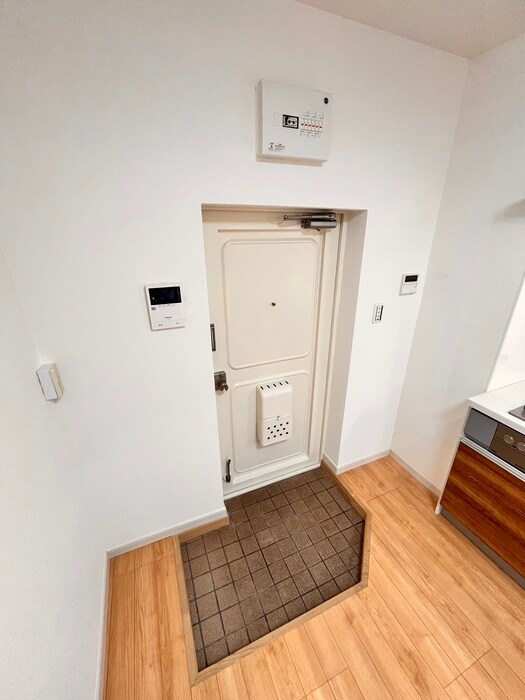 物件内観写真17　(玄関)