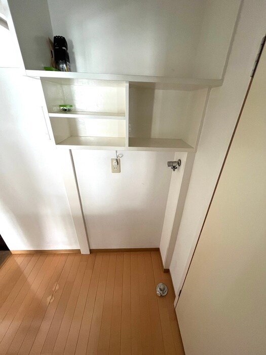 物件内観写真20　(洗濯機置場)