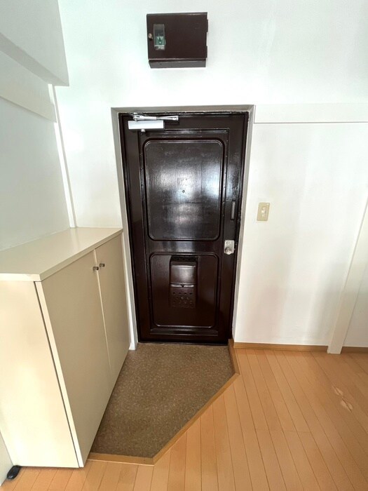 物件内観写真22　(玄関)