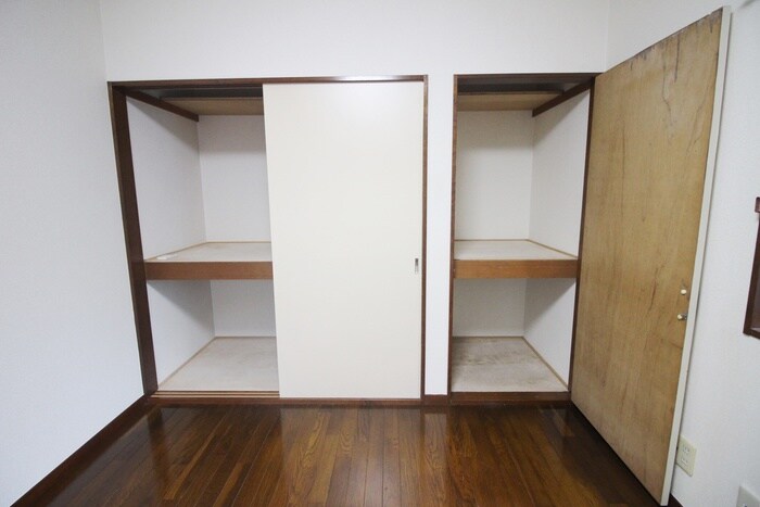 物件内観写真15　(収納)