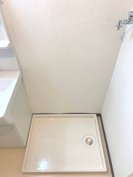 物件内観写真13　(洗濯機置場)