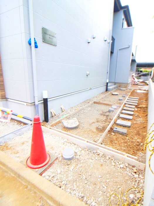 物件外観写真4　(駐車場)