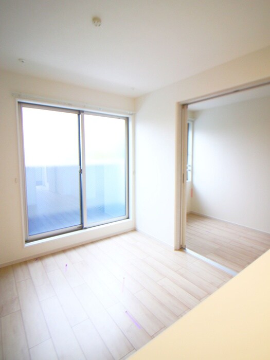 物件内観写真10　(居室)