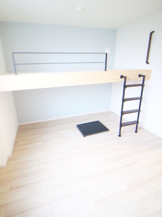 物件内観写真11　(居室)