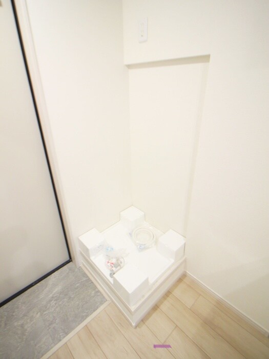 物件内観写真19　(洗濯機置場)