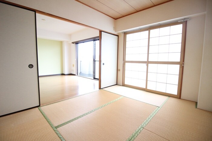 物件内観写真10　(居室)