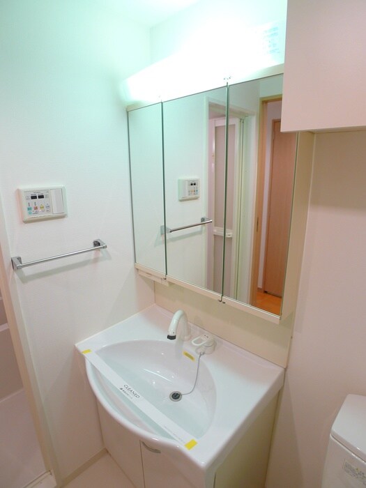 物件内観写真13　(洗面)