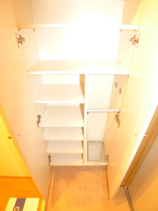 物件内観写真19　(靴箱)