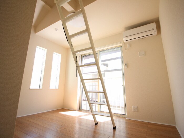 物件内観写真7　(居室)