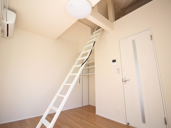 物件内観写真8　(居室)