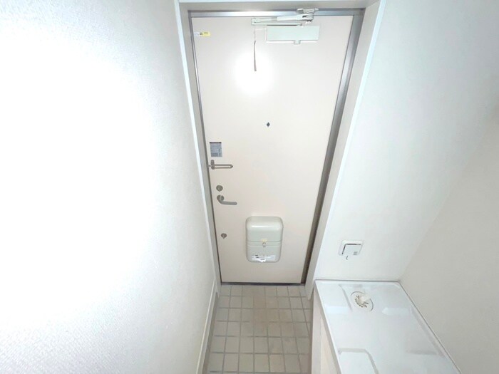 物件内観写真21　(玄関)