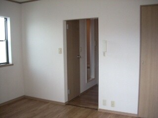 物件内観写真4　(居室)