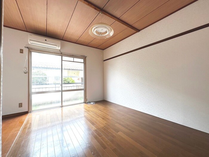 物件内観写真3　(居室)