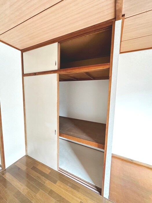 物件内観写真12　(収納)