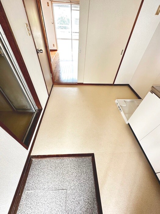 物件内観写真15　(廊下)
