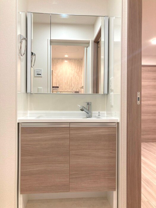 物件内観写真13　(洗面)