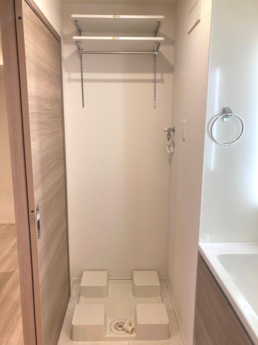 物件内観写真15　(洗濯機置場)