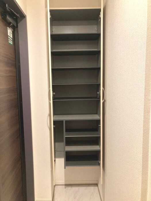 物件内観写真18　(靴箱)