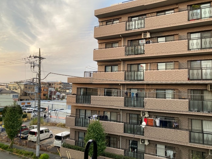 物件内観写真19　(室内からの展望)