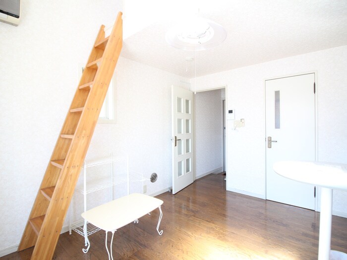 物件内観写真7　(居室)