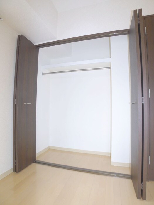 物件内観写真11　(収納)