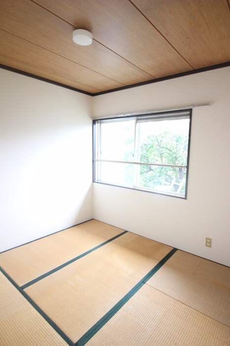 物件内観写真5　(居室)