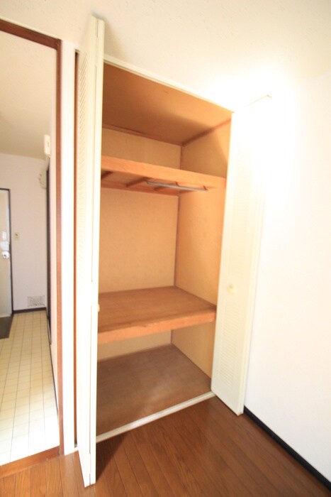 物件内観写真11　(収納)