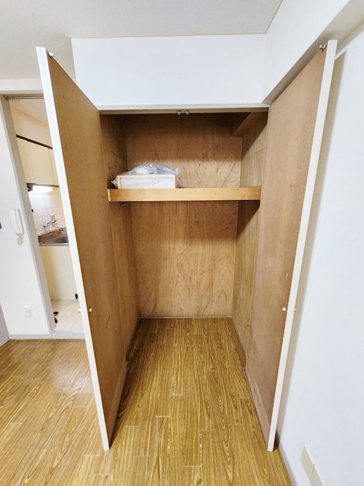物件内観写真11　(収納)
