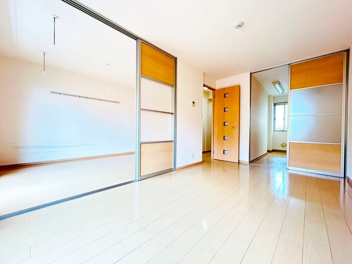 物件内観写真9　(居室)