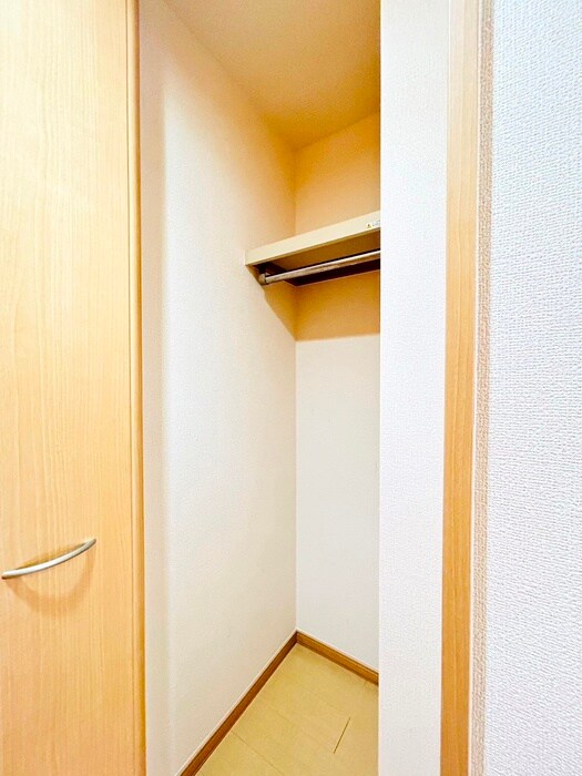 物件内観写真16　(収納)