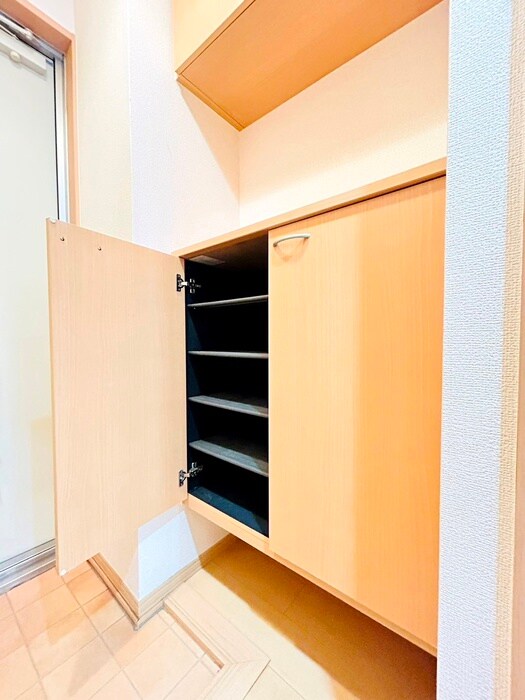 物件内観写真18　(靴箱)