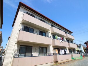 ラグリューⅡ外観写真