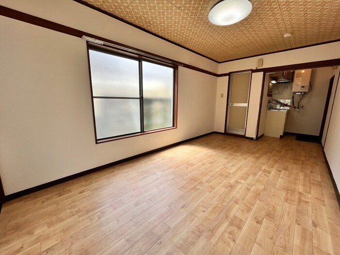 物件内観写真10　(居室)