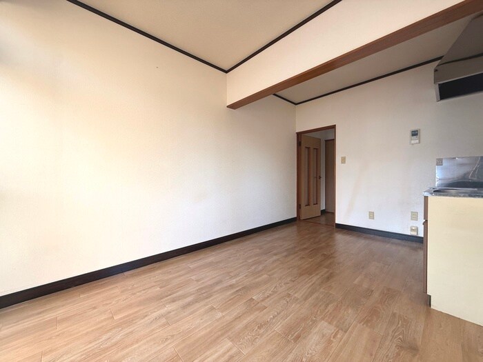 物件内観写真9　(居室)