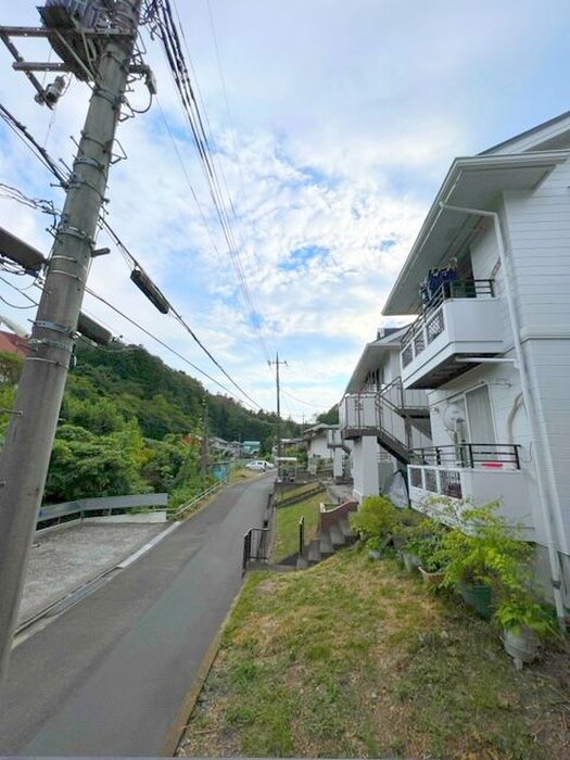 物件内観写真17　(室内からの展望)